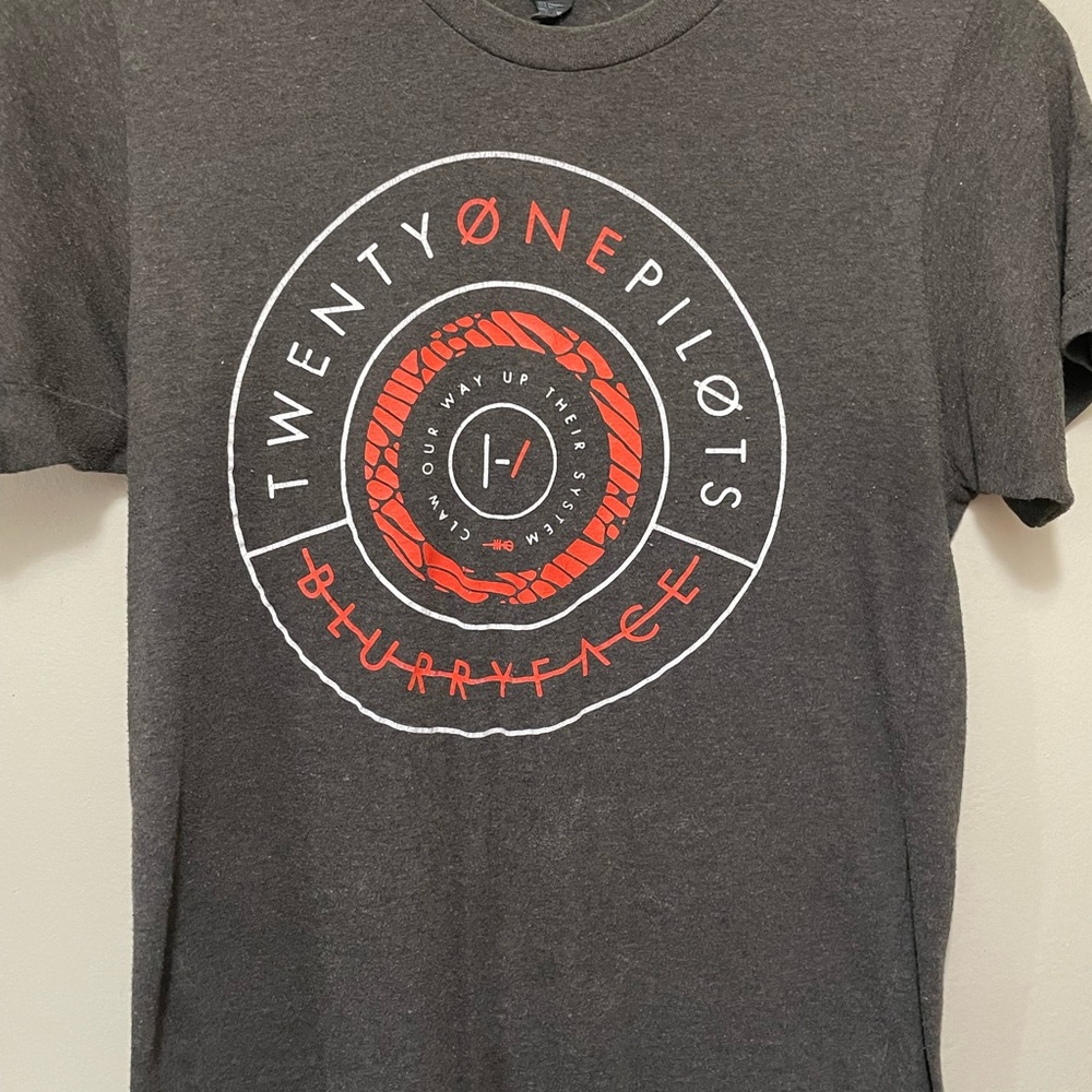 Twenty One Pilots band  t-shirt